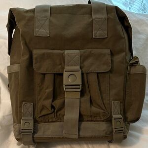 Tommy Bahama Convertible  Backpack Laptop travebag olive green men’s/women’s